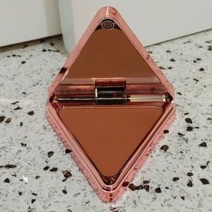 BNIB Lys No Limits Matte Bronzer - Harmony (Medium)